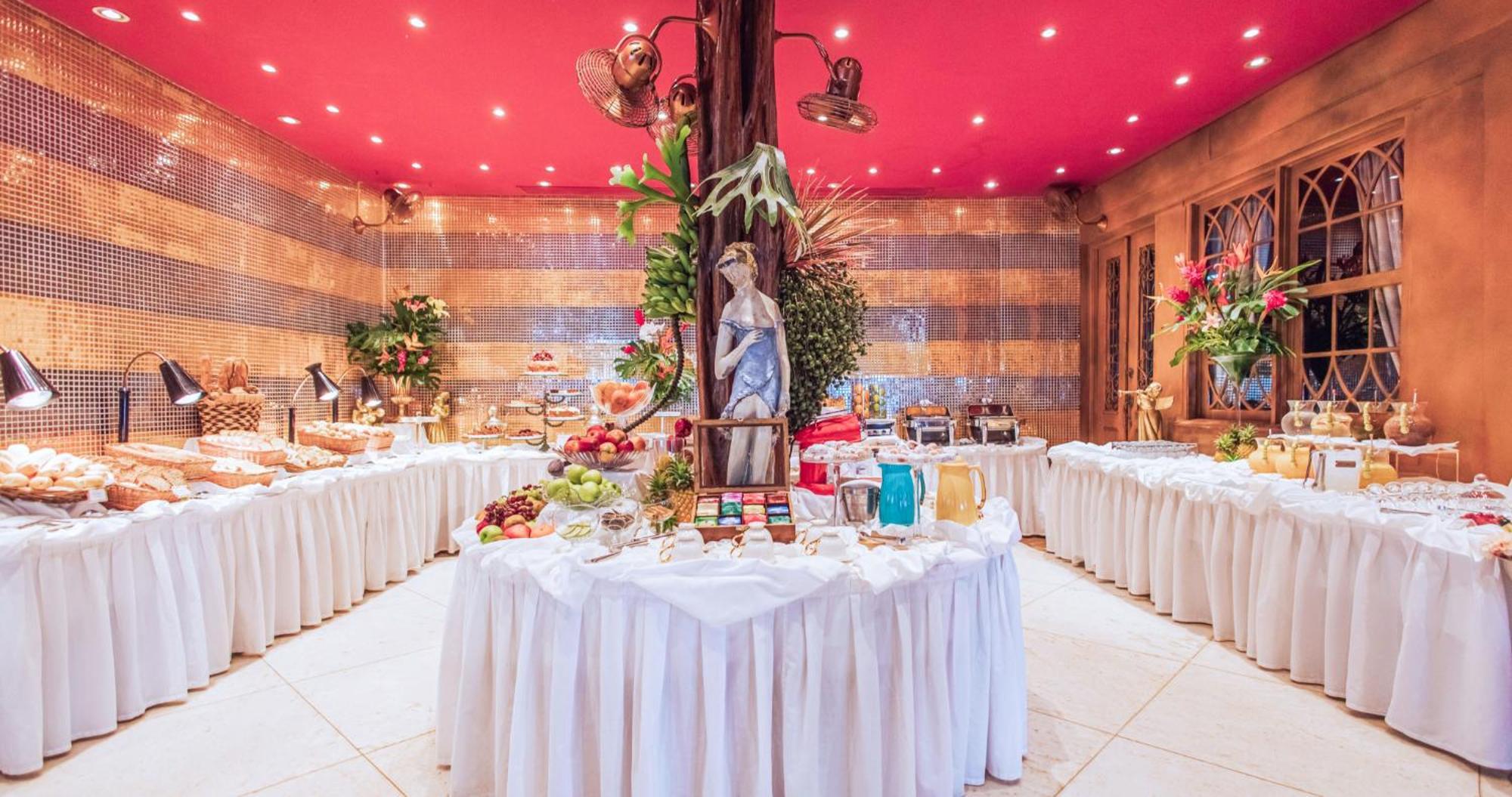 Dpny ビーチ ホテル ＆ スパ イリャベラ エクステリア 写真 The interior of the restaurant